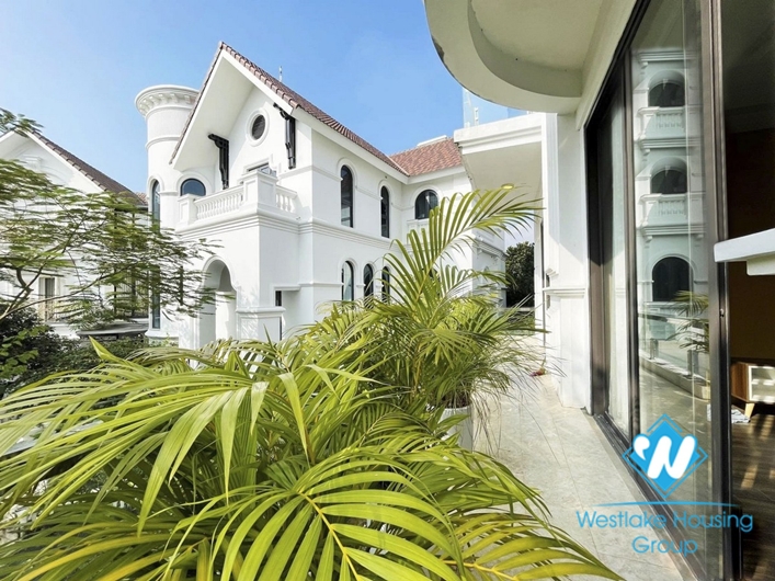 Pool villas for rent at Vinhome Riverside Long Bien Ha Noi